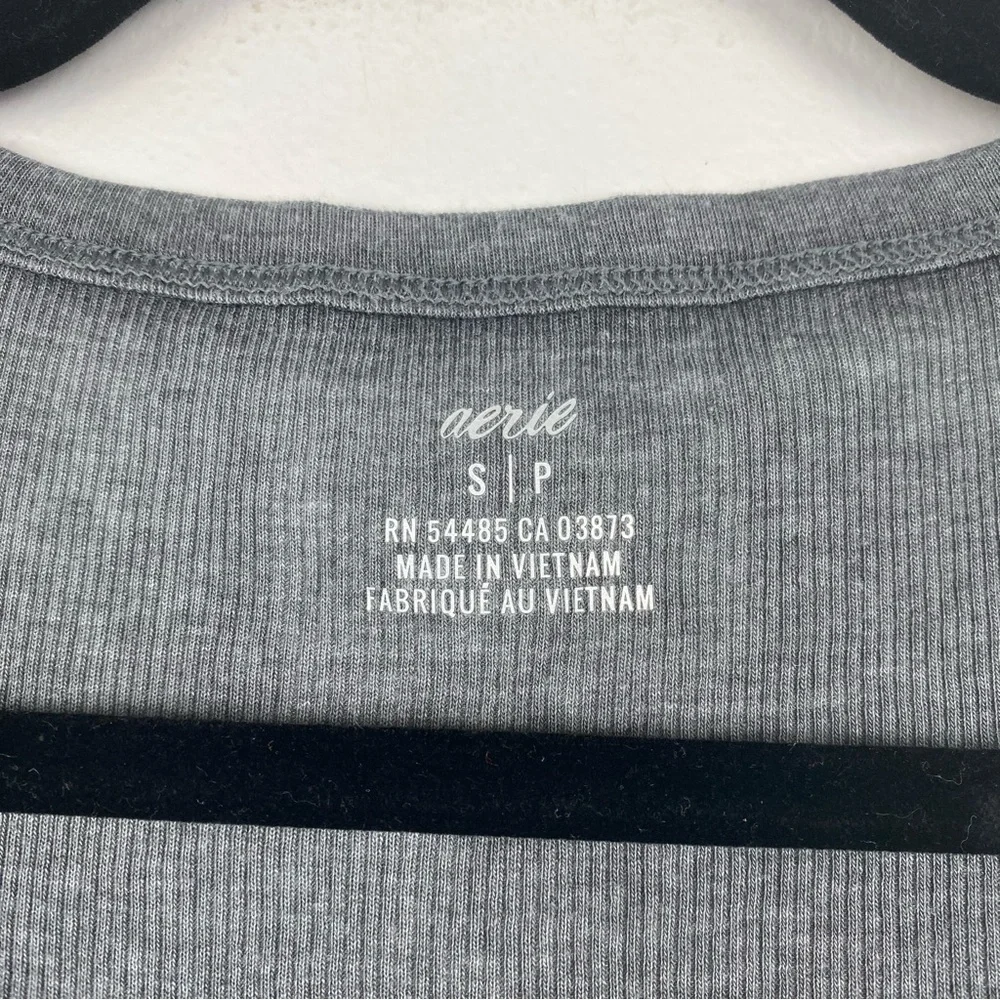 Aerie Offline Ribbed Henley Racerback Buttons Tank Top Gray Size S NWT - Picture 5 of 6